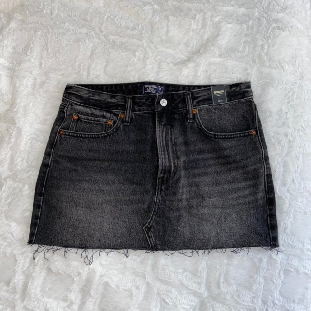 Abercrombie & Fitch Low Rise Micro Mini Skirt